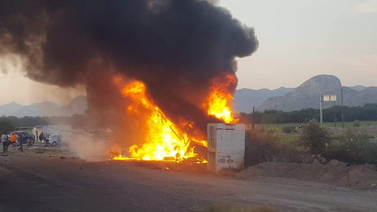 Familia Muere Calcinada Tras Accidente En La G Mez Palacio Durango