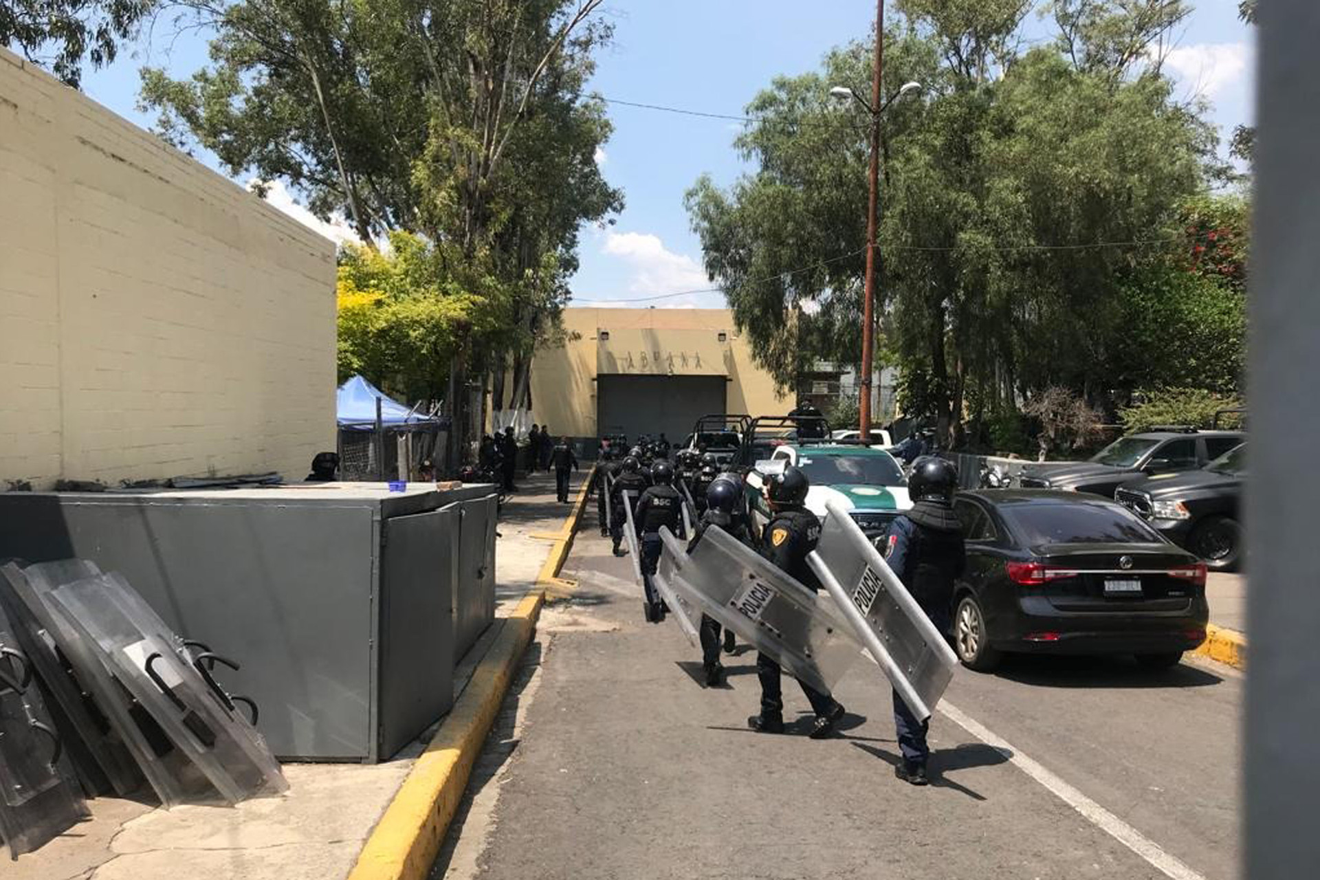 Riña en Reclusorio Oriente deja ocho lesionados