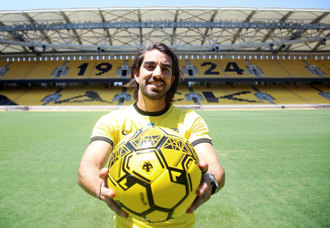 Rodolfo Pizarro Es Nuevo Jugador Del Aek De Atenas Inicia Aventura En