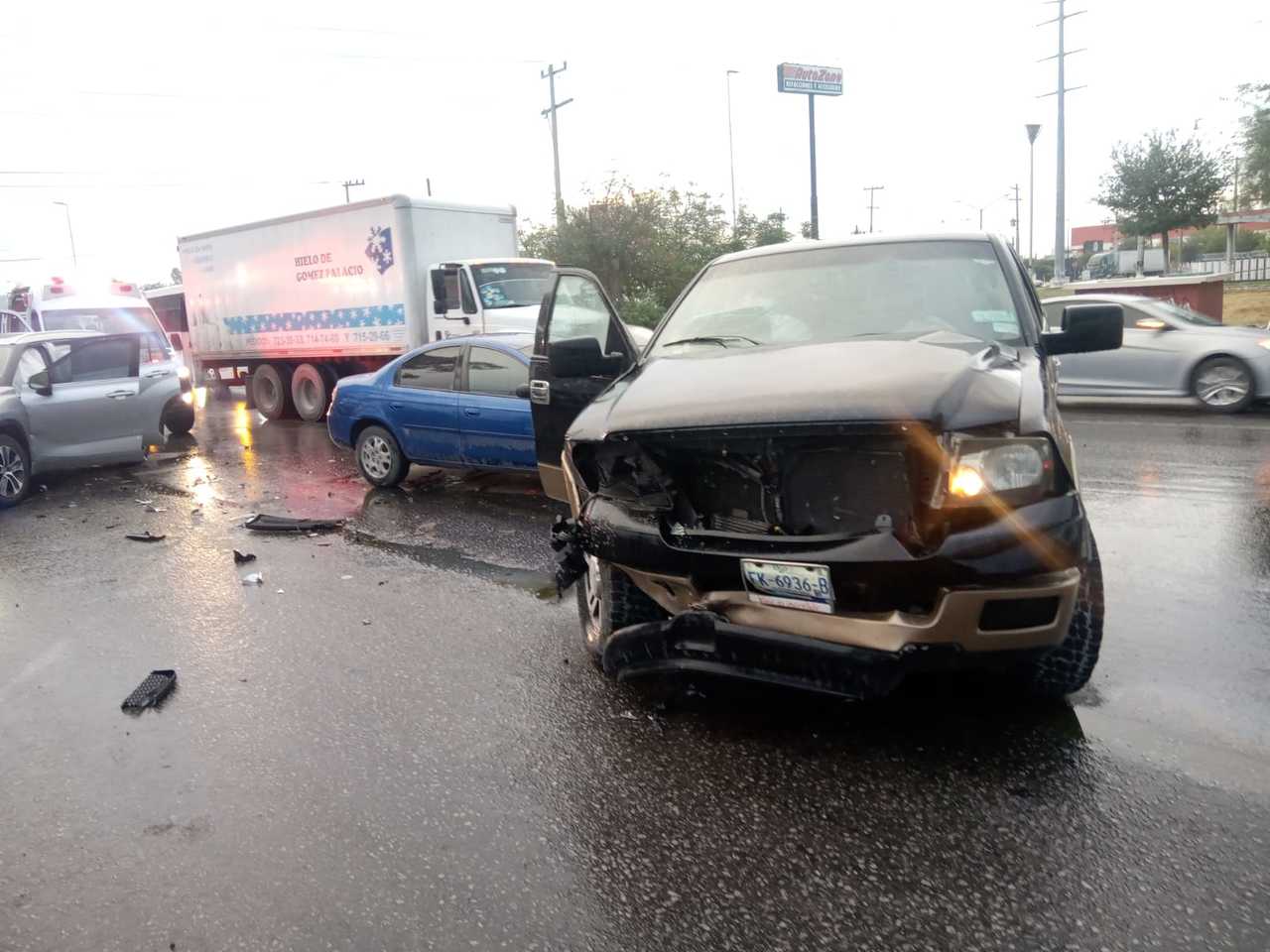 Se Registra Aparatoso Accidente M Ltiple En G Mez Palacio