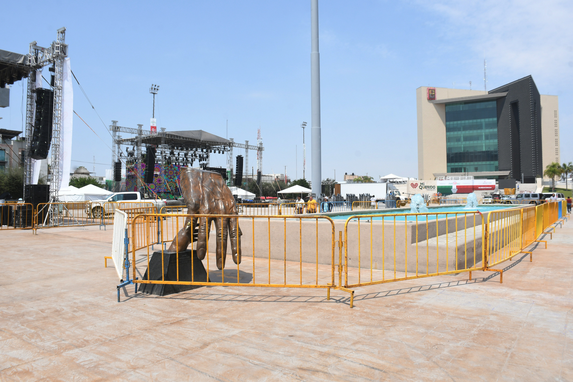 Todo listo en Torreón para el desfile por el 213 Aniversario de la