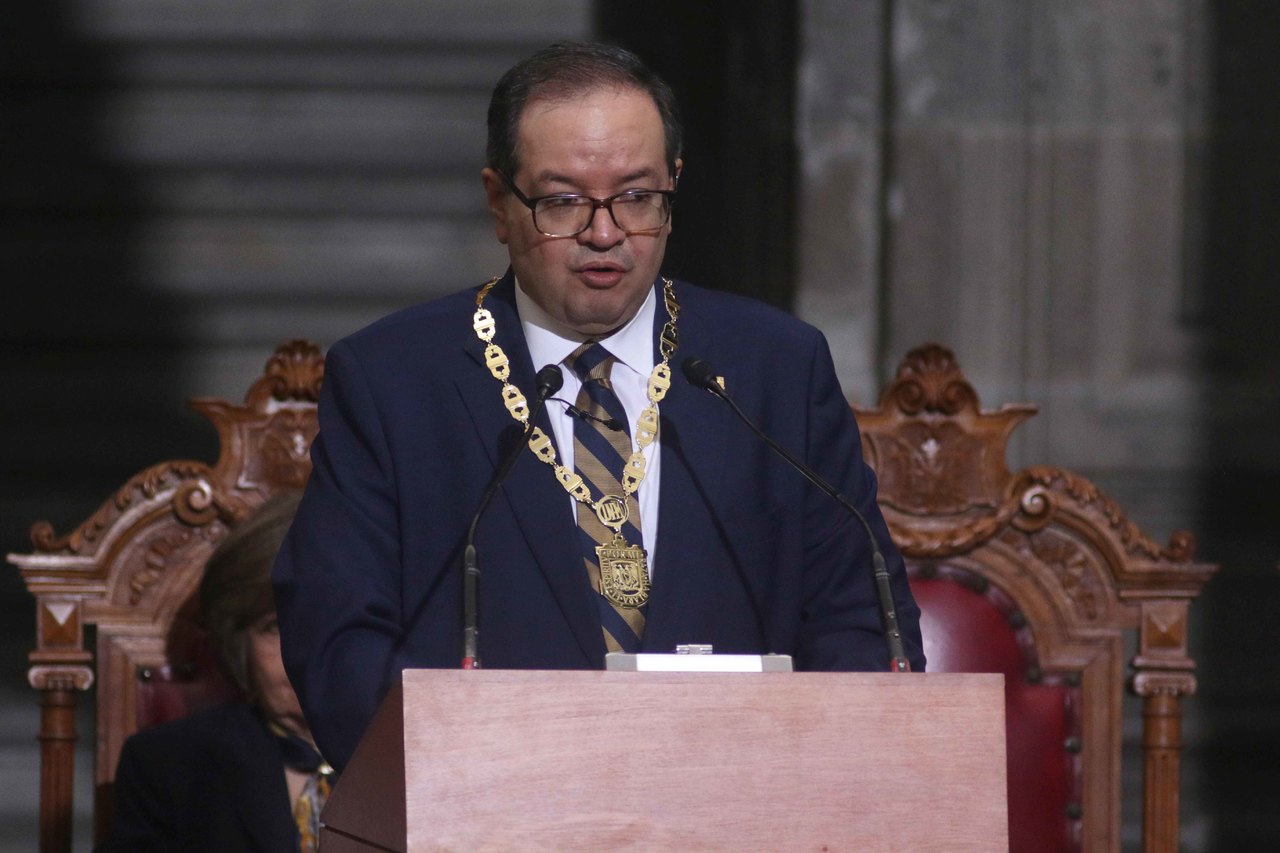 Leonardo Lomelí toma protesta como nuevo rector de la UNAM