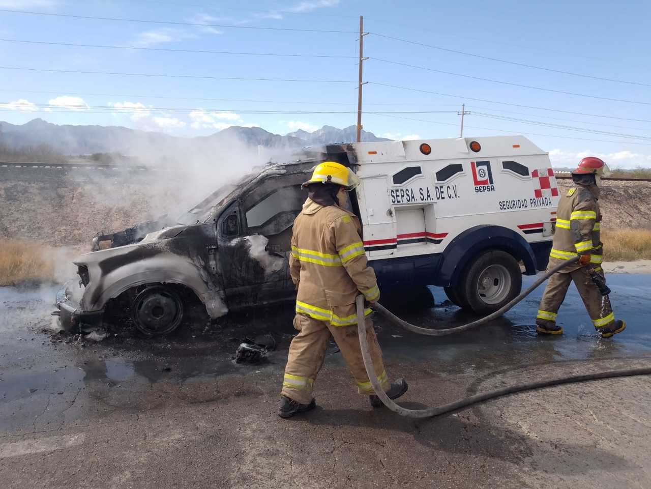 Se Incendia Camioneta De Valores En Carretera