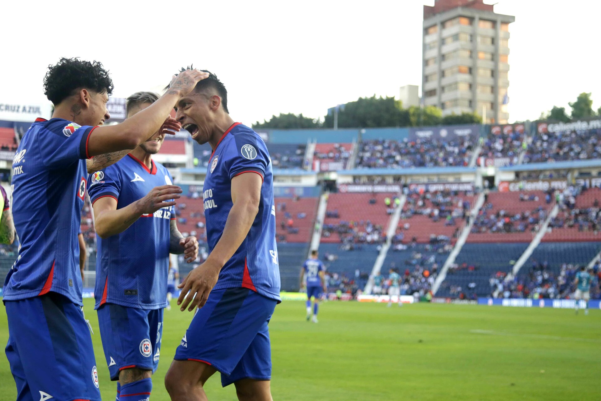 Cruz Azul Consigue Su Primera Victoria En El Torneo