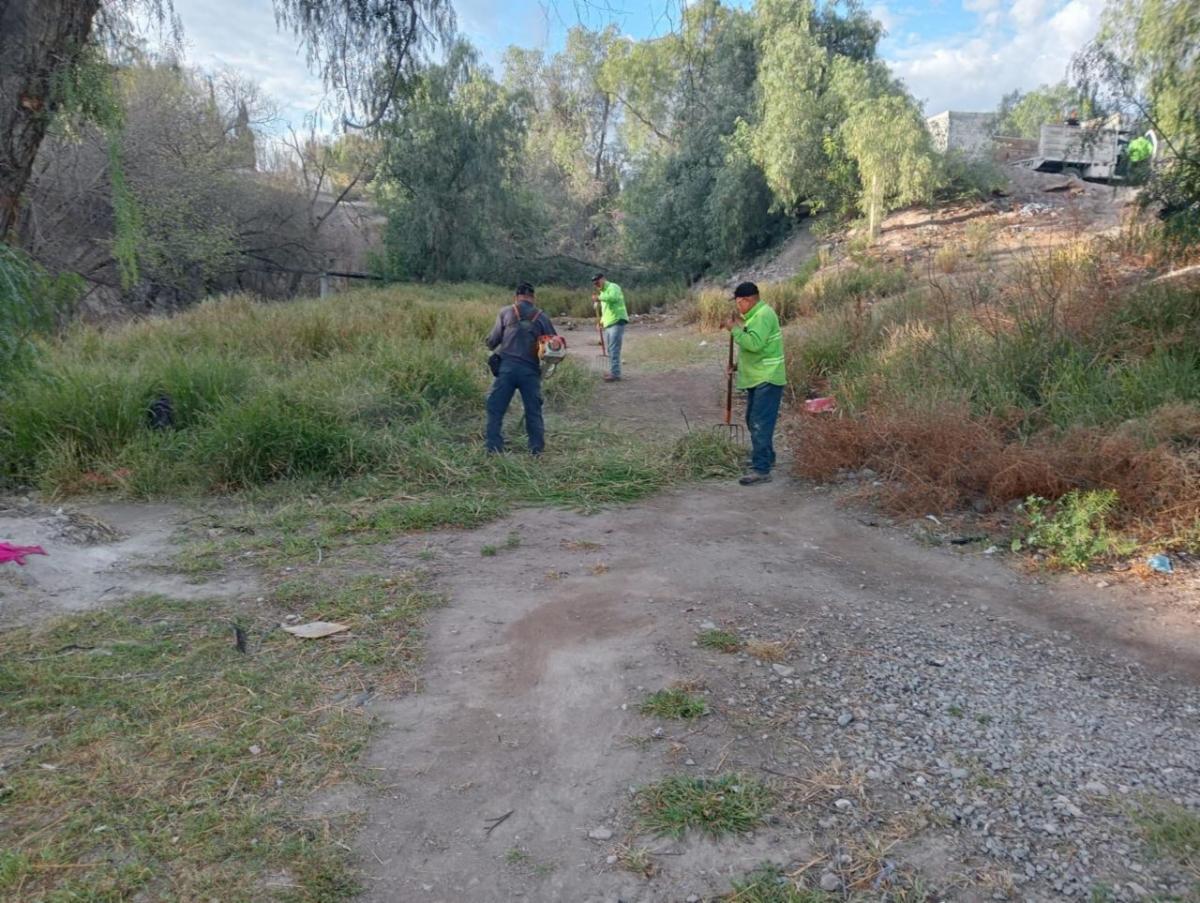 Retiran más de 399 toneladas de basura en arroyos de Saltillo