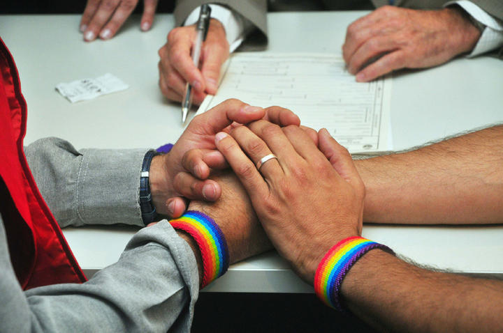 Revisará corte amparo sobre bodas gay en Colima