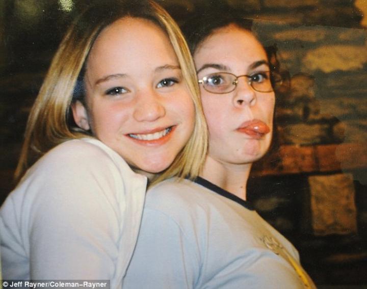 Revelan más fotos de Jennifer Lawrence