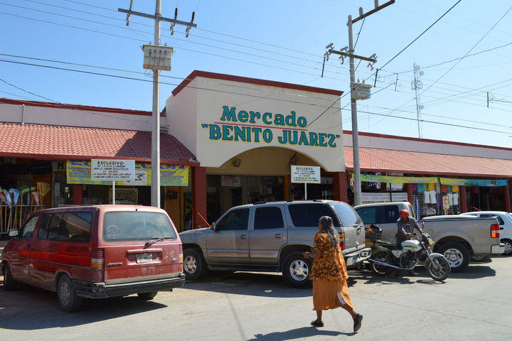 Mejoran ventas de los locatarios