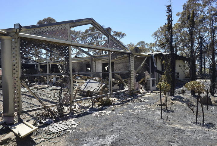 Incendios destruyen 26 casas en Australia