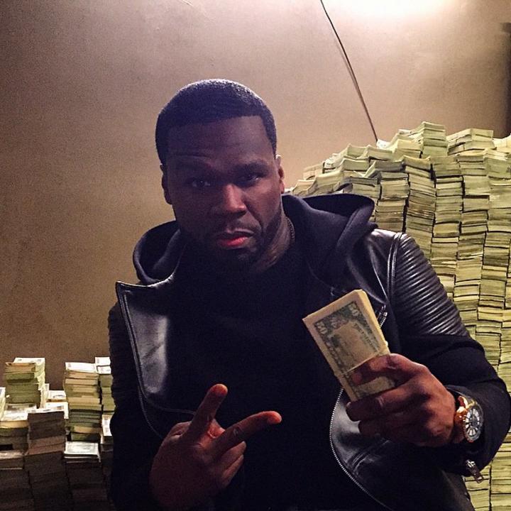 Presume 50 Cent 'un poco' de su dinero
