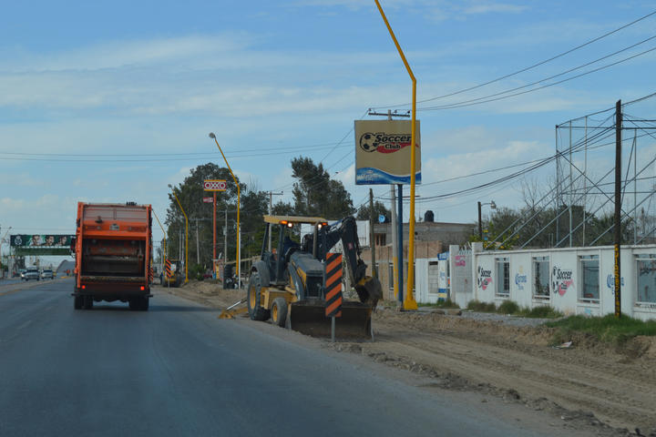 Siguen obras en carretera Torreón-Matamoros