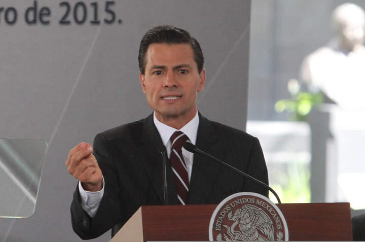 Peña Nieto ordena investigar compra de sus casas