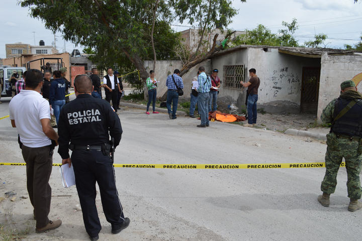 Dejan cadáver de un joven al oriente de Torreón