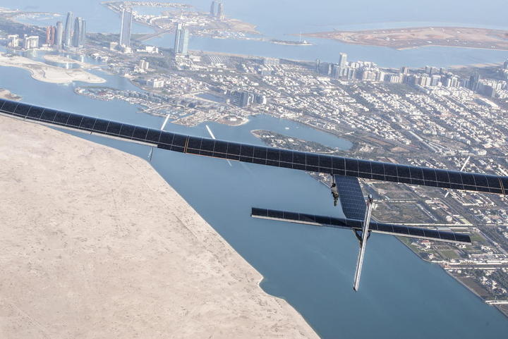 Conoce más sobre el avión de energía solar