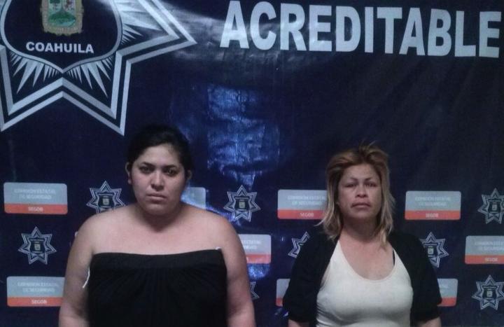 Detienen a dos mujeres con droga en Saltillo