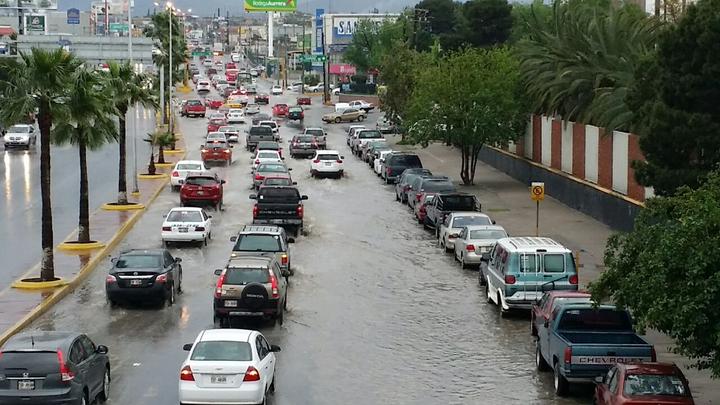 Lluvia deja calles dañadas y atrasa obra del drenaje pluvial