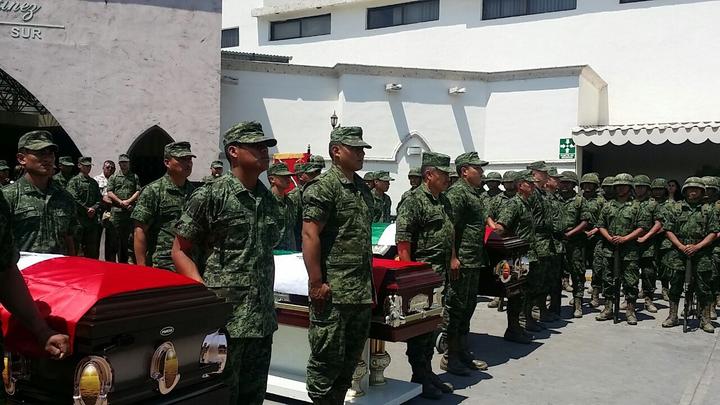 Rinden homenaje a militares muertos tras accidente