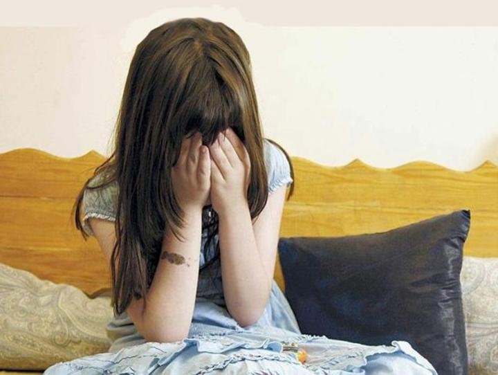 Arrestan a sexagenario por abusar de niña de 8 años