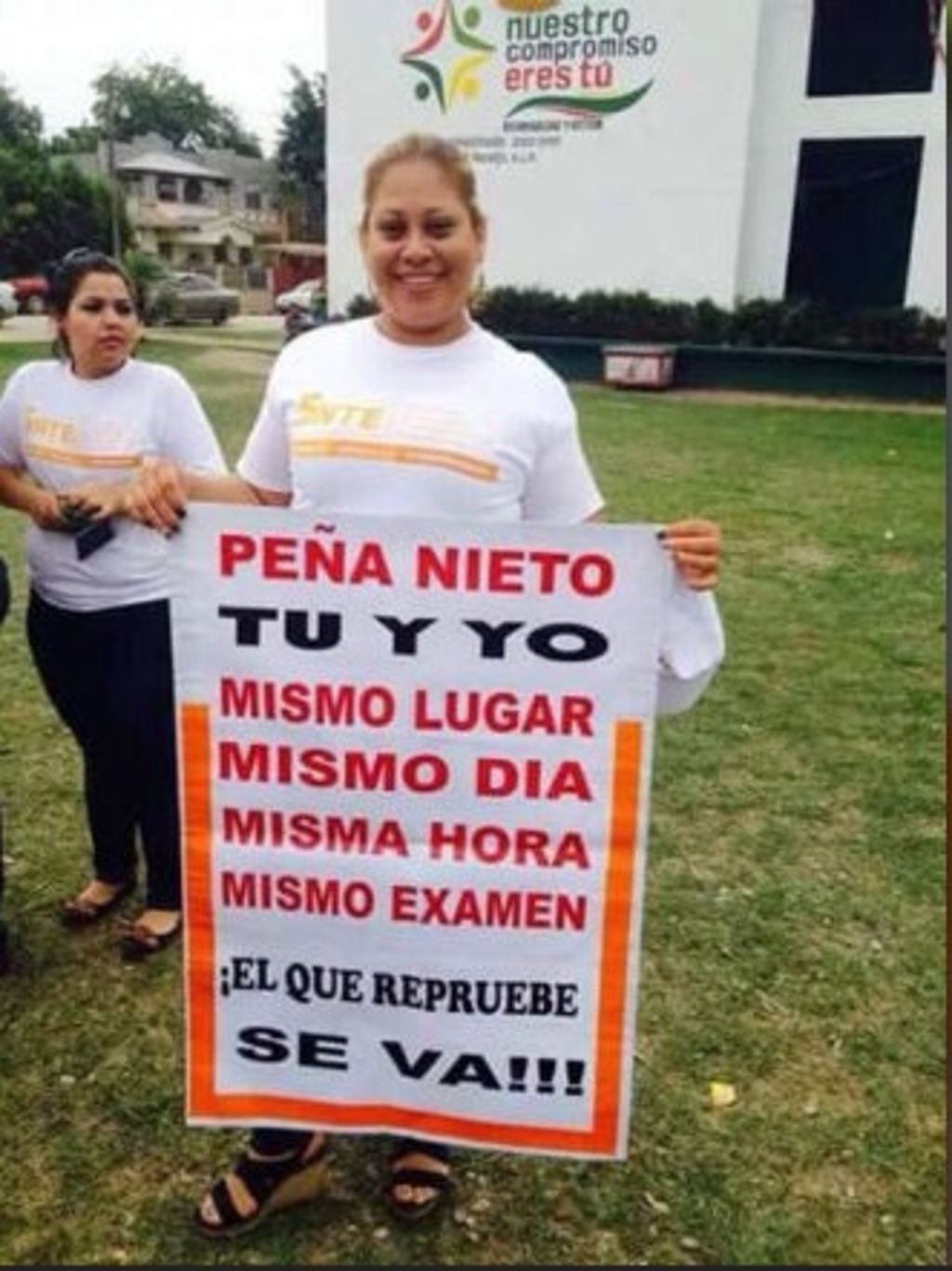 Maestra reta a Peña Nieto a realizar examen de evaluación docente