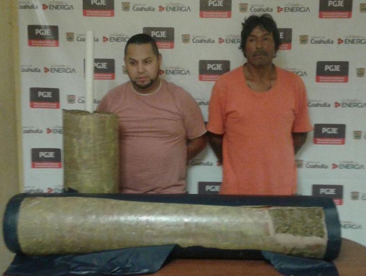 Detienen a dos con 30 kilos de marihuana en Piedras Negras