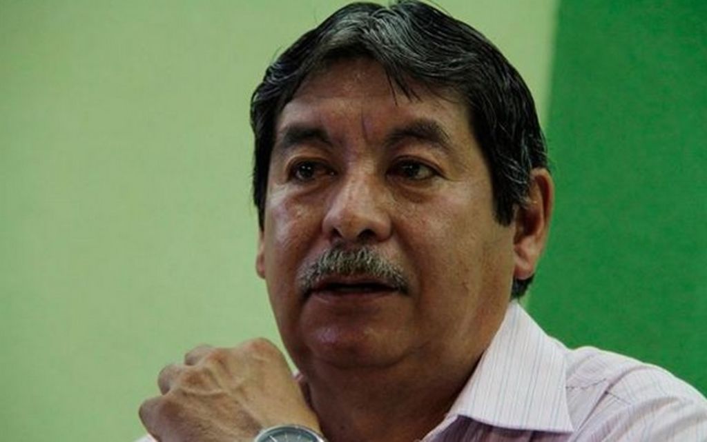 Líder de CNTE busca amparo contra captura