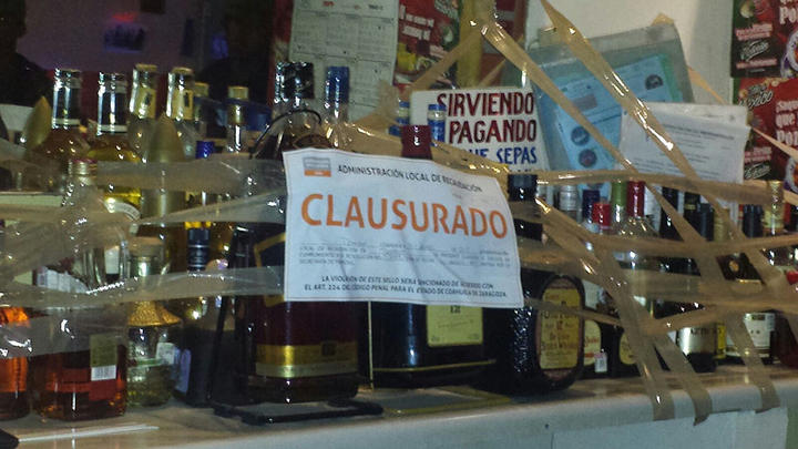 Clausuran tres bares en Torreón