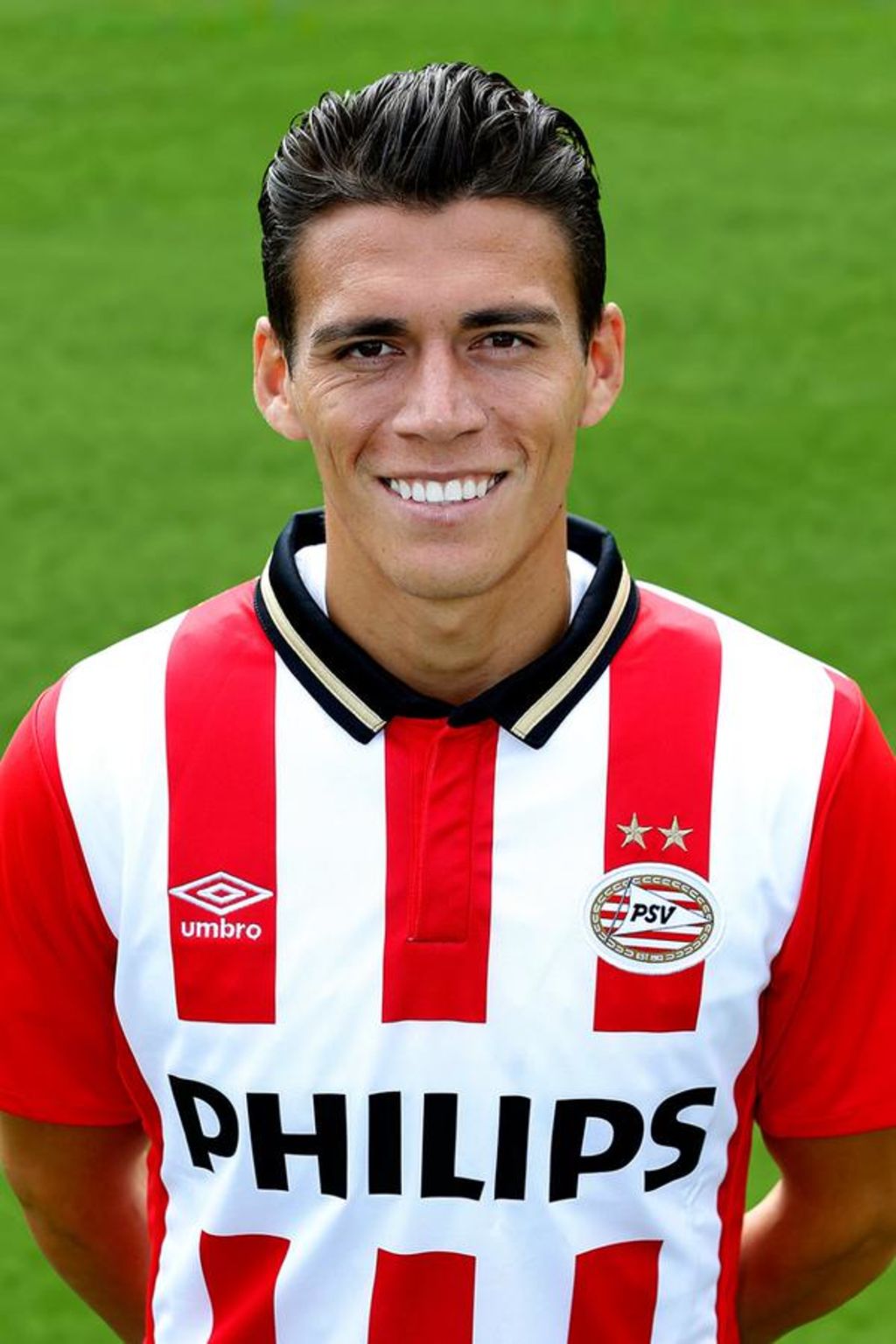 Héctor Moreno debuta en goleada del PSV
