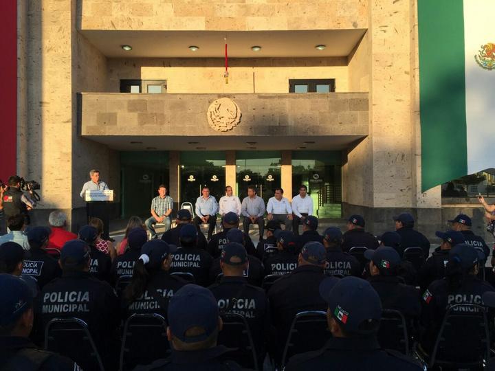 Policía de Piedras Negras es la mejor pagada de Coahuila: FPJ