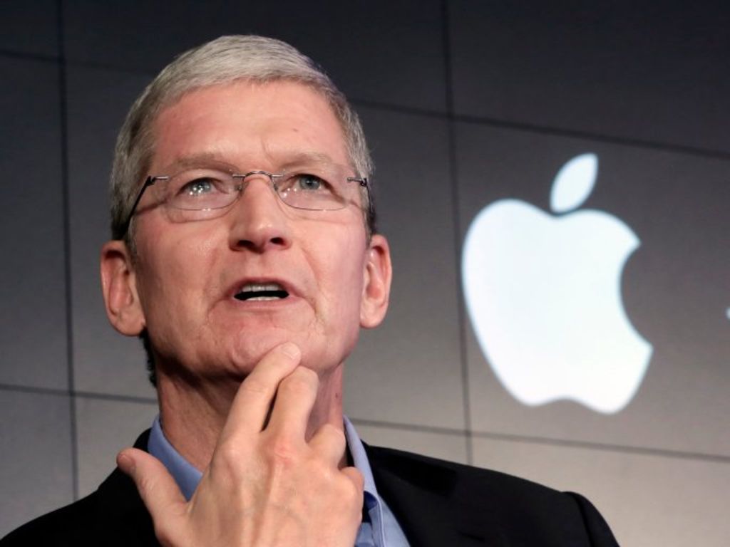 Defiende Tim Cook postura de Apple en caso con FBI