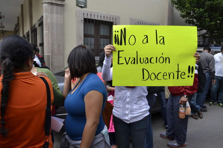 Comienza SEP despido de maestros en Coahuila y Durango