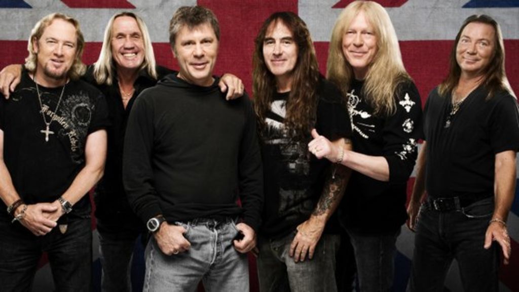 Ofrece Iron Maiden explosivo concierto en Monterrey