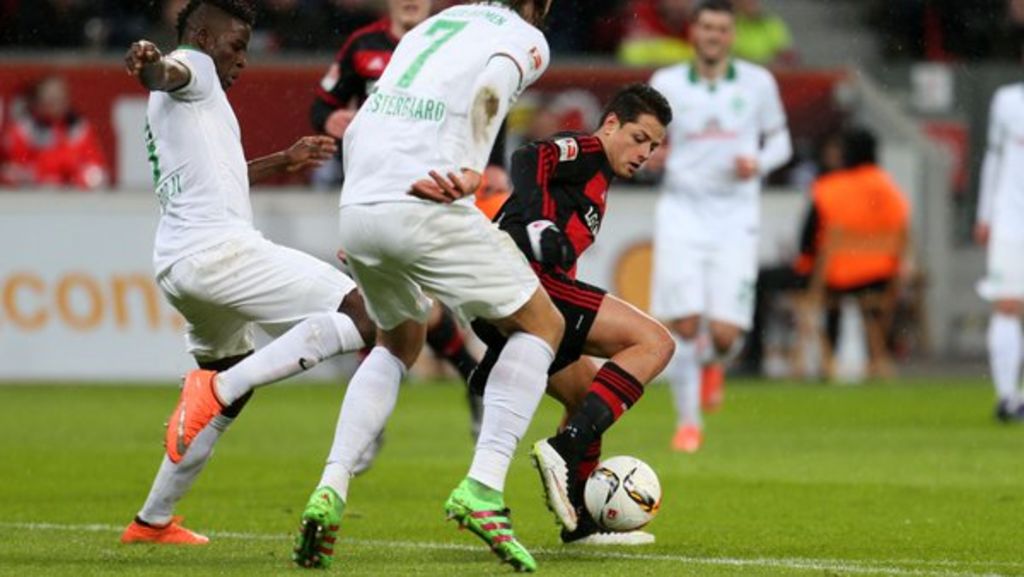 Chicharito” y Leverkusen caen en Bundesliga 1-4