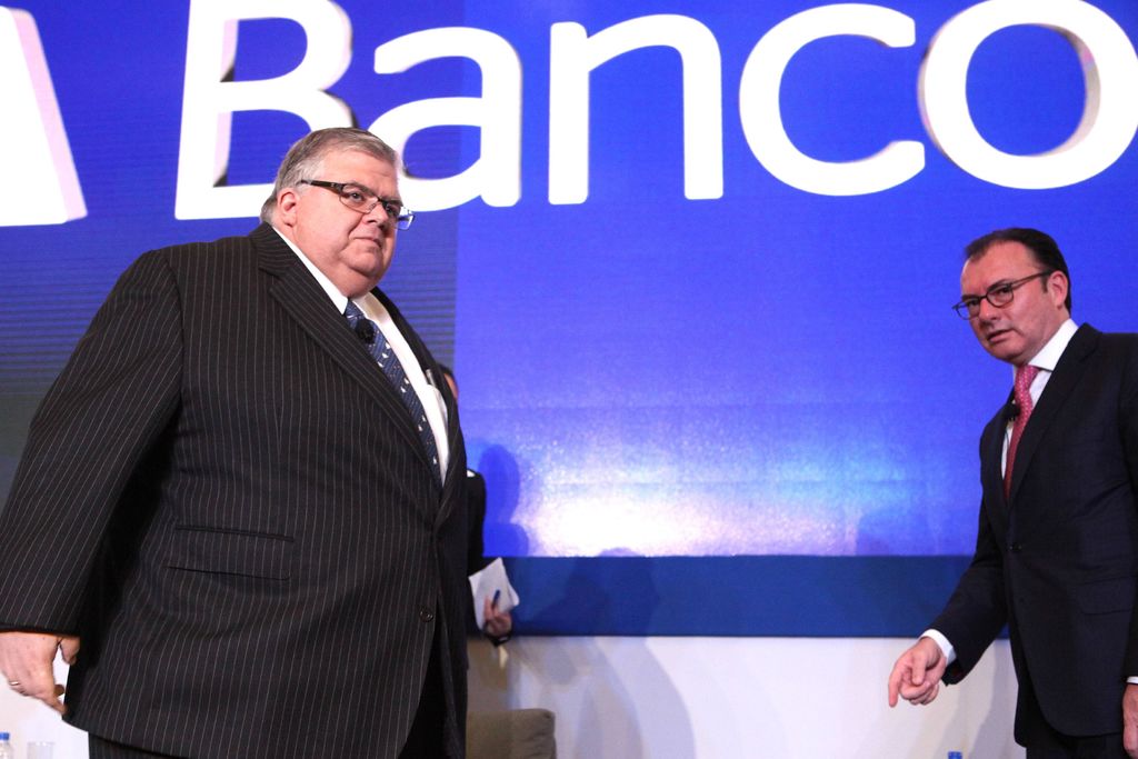 Banxico seguirá a la Fed para ajustar política monetaria: Carstens