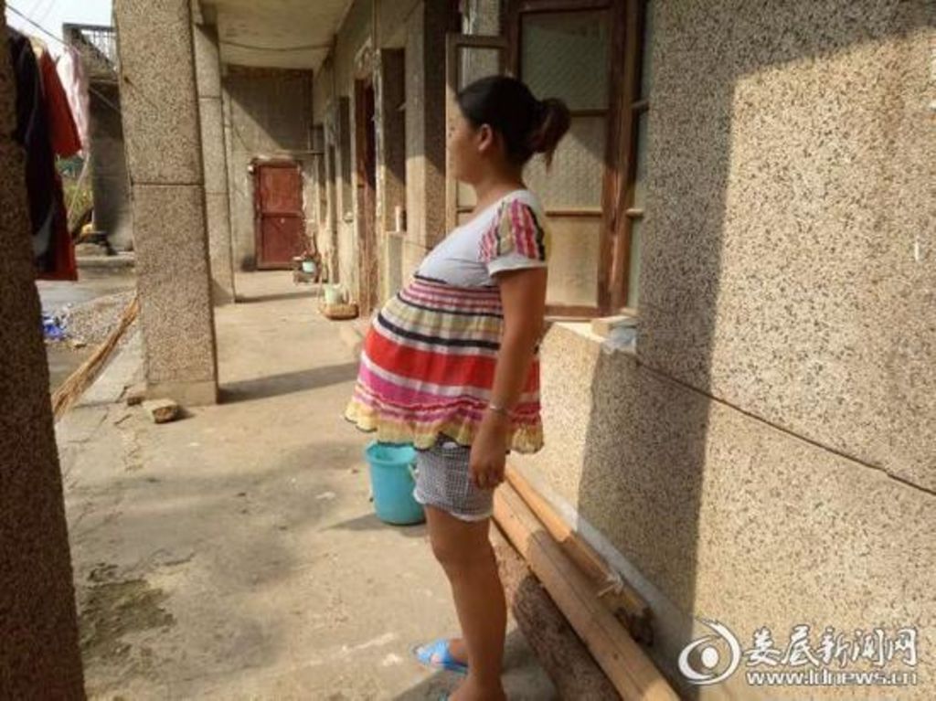 Mujer china rompe récord con 17 meses de embarazo