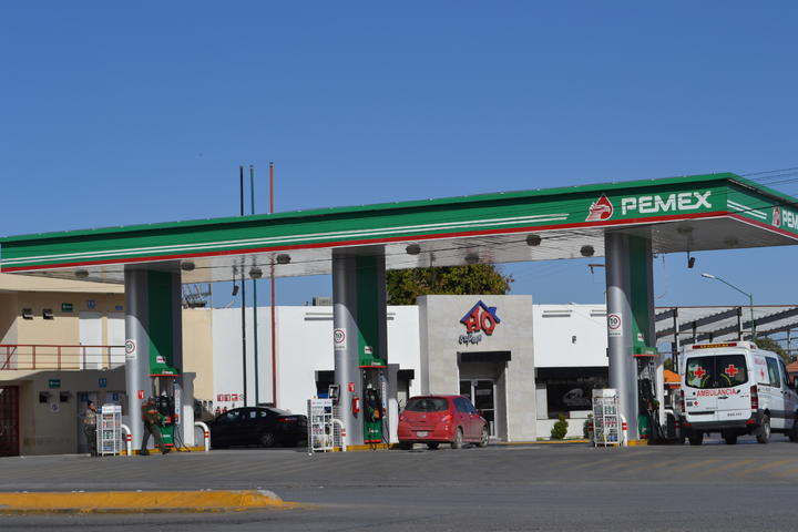 Sancionan a 50% de gasolineras en La Laguna