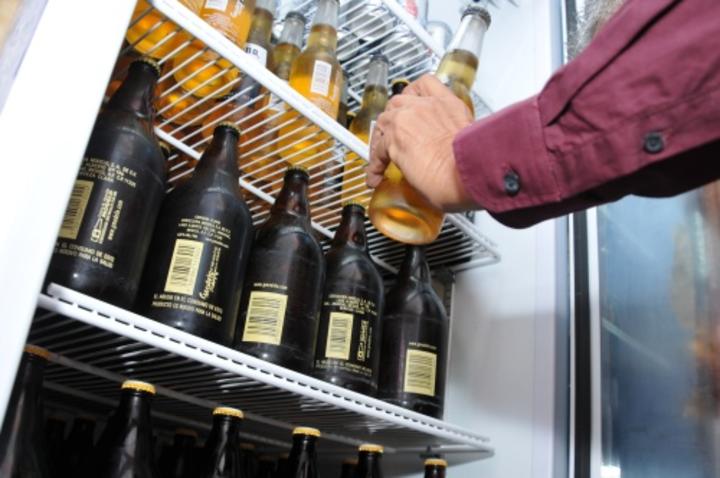 Analizan ampliación de horario para la venta de alcohol en Monclova