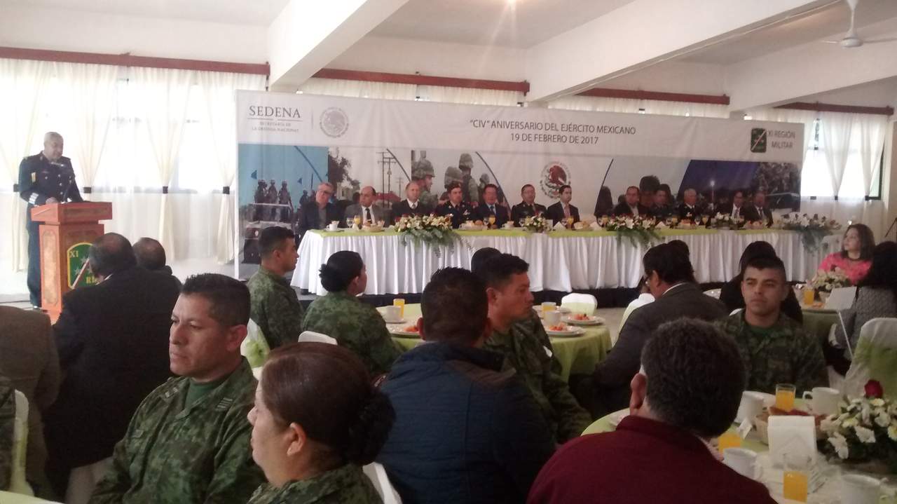 Celebran el Día del Ejército Mexicano en Torreón