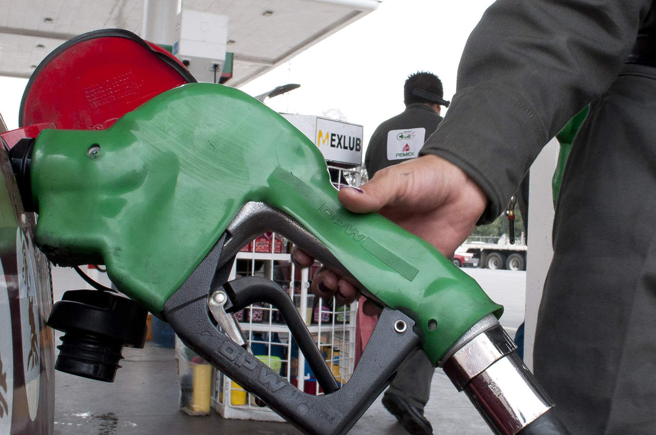 Precios de combustibles se mantendrán