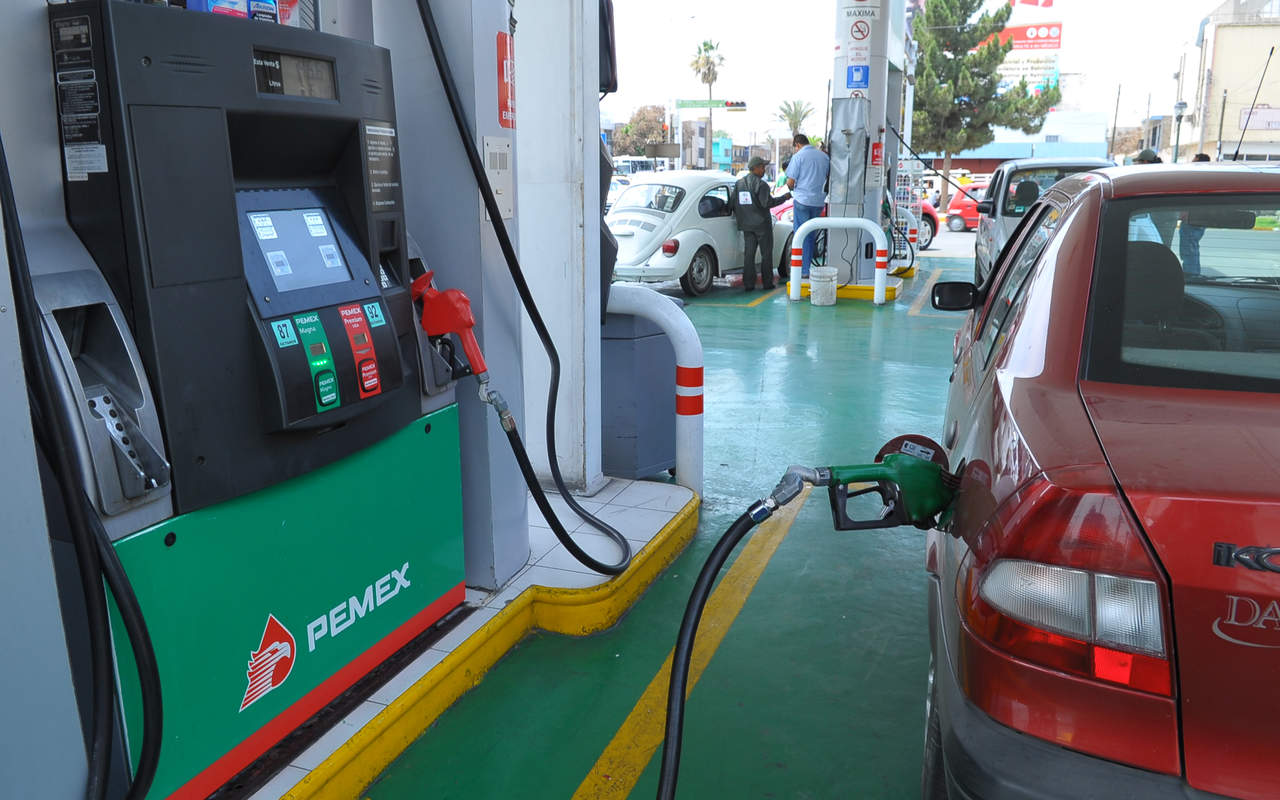 Precios de combustibles inician marzo con alza de un centavo