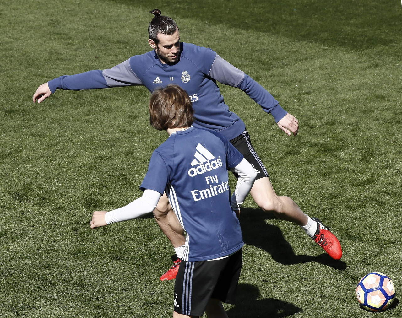 Bale regresa al grupo en el último día sin internacionales