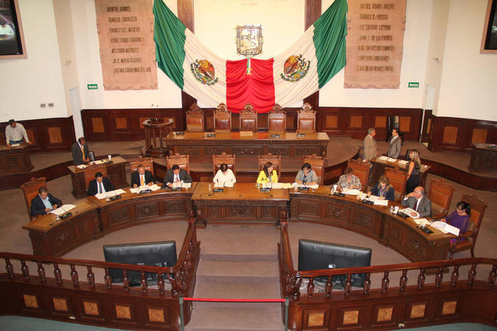 Legisladores rechazan analizar supuesto desvío de recursos en Coahuila