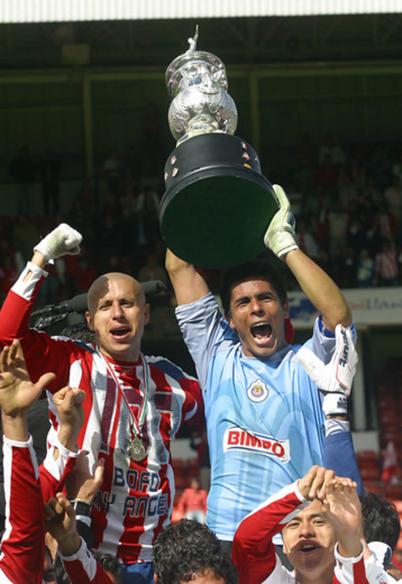 Ante Toluca, Chivas se coronó en 2006