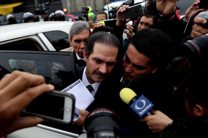Narco embarra a exgobernador