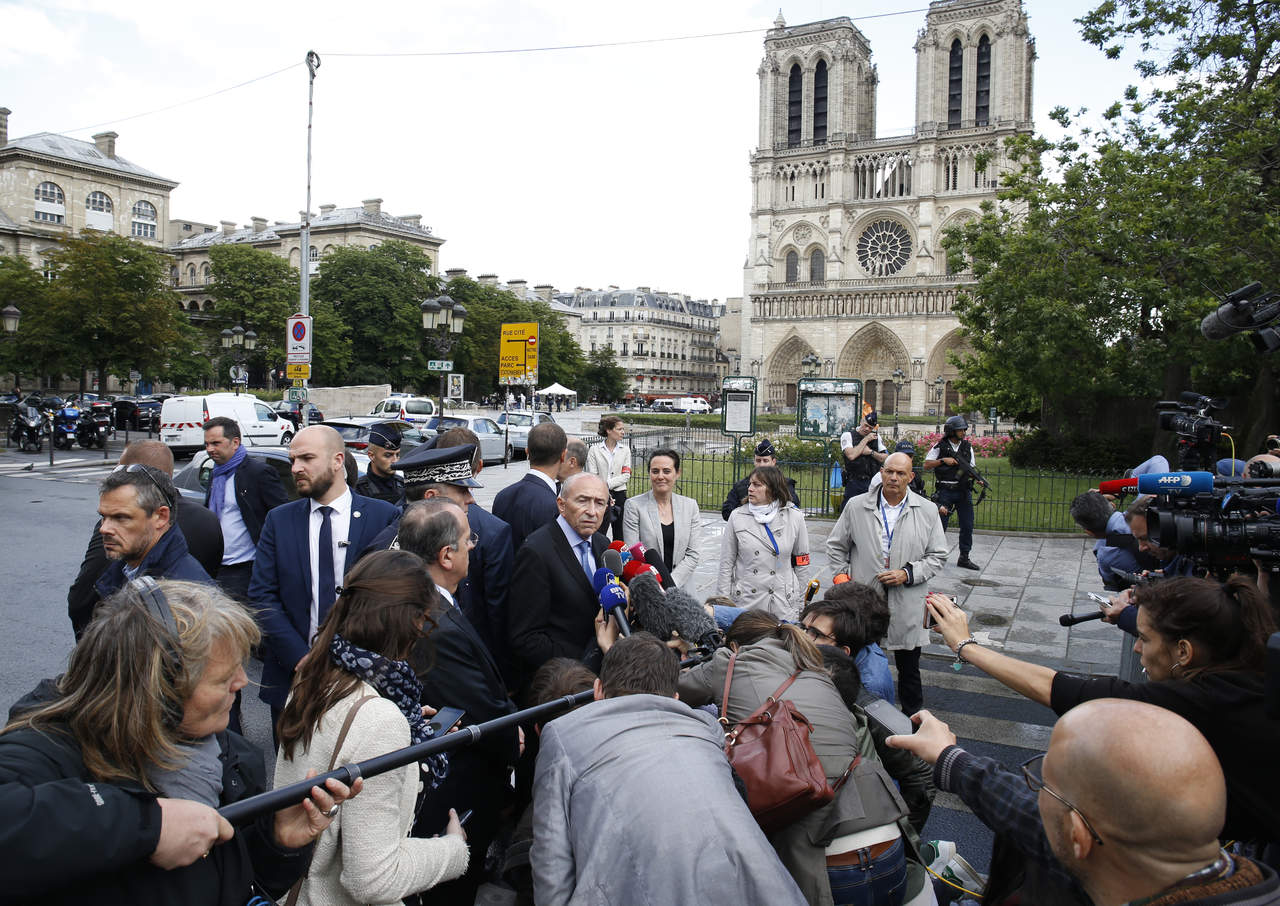Imputan a agresor de Notre Dame por terrorismo; es encarcelado