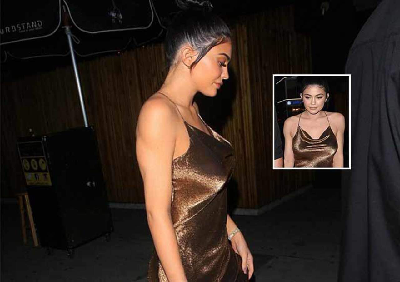 Kylie Jenner brilla con revelador vestido