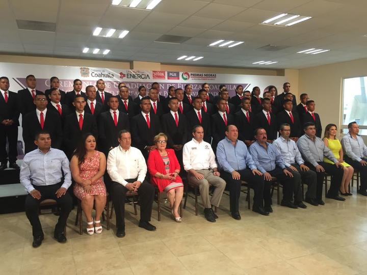 Se graduaron 74 elementos de Fuerza Coahuila y PGJE