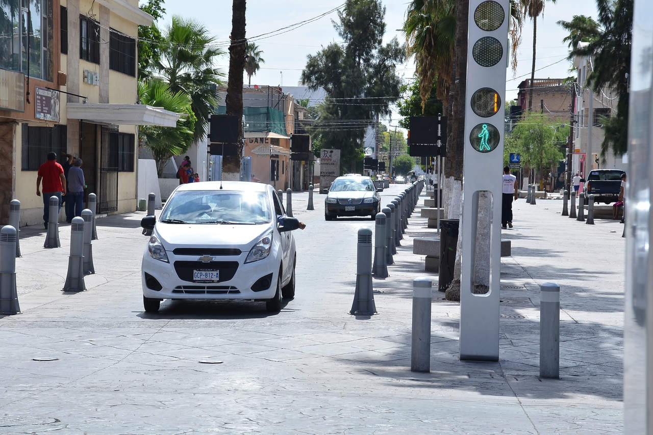Recogerán vehículos con grúas en Distrito Colón y Paseo Morelos