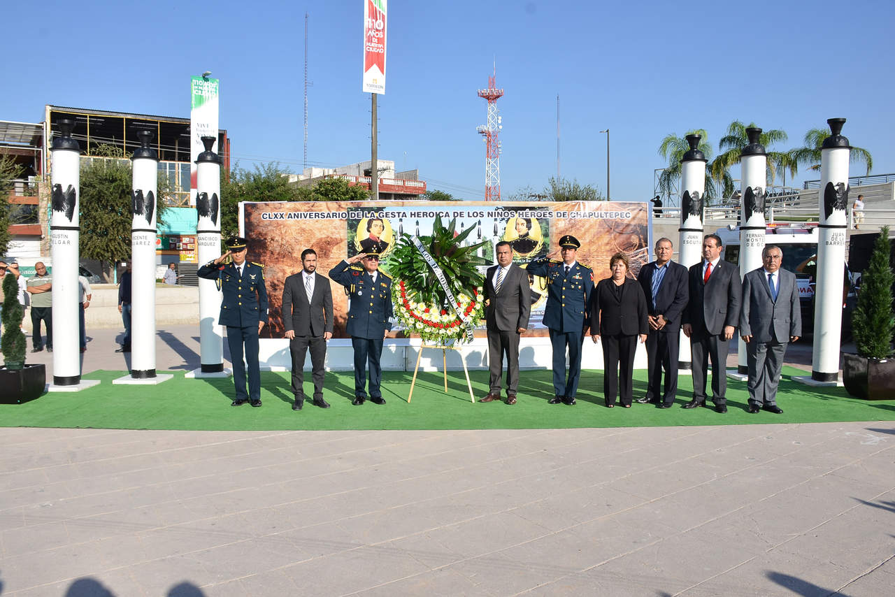 Conmemoran en Torreón Gesta Heróica de los Niños Héroes