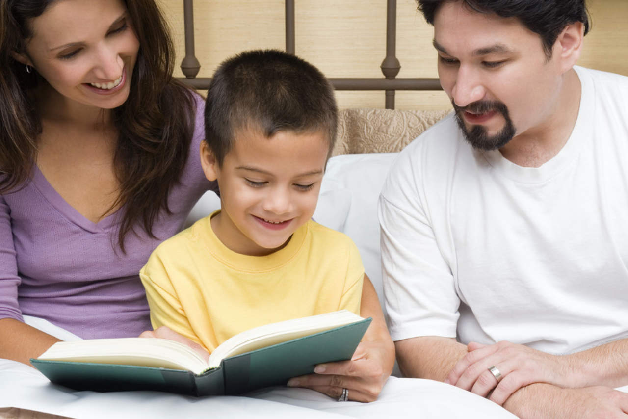 ¿A qué edad es recomendable empezar a leer a los niños?