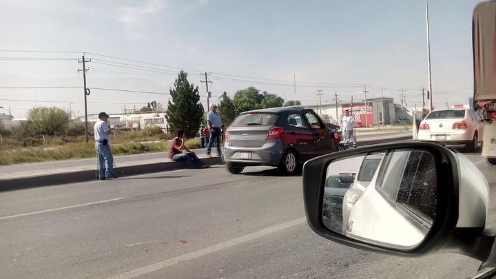 Se registra choque múltiple en carretera 57 en Arteaga